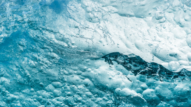 Melting wave ice bubble ocean free wallpaper for desktop - medium preview image