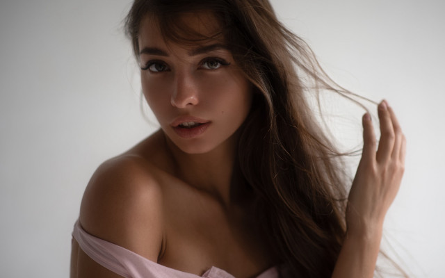 Elina karimova long hair wind #2 free wallpaper for desktop - medium preview image