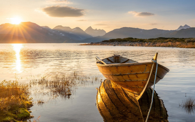 Lake mountain sunset boat landscape free wallpaper for desktop - medium preview image