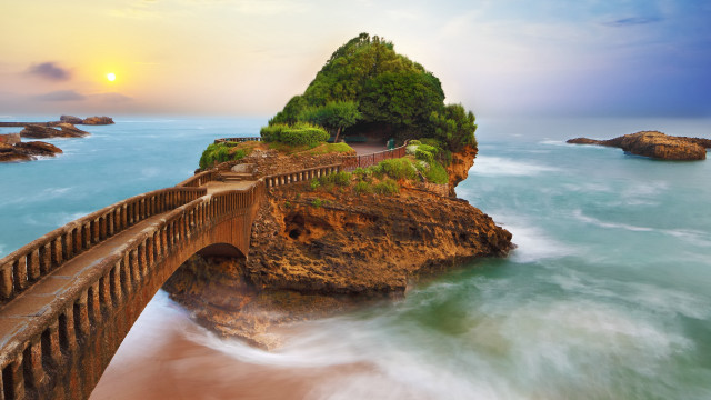 Bridge island house lake sunset free wallpaper for desktop - medium preview image