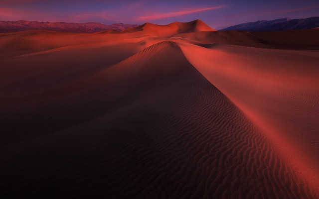 Desert red sky mountains sunset free wallpaper for desktop - medium preview image