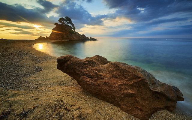 Rock beach sunset cloudy sky free wallpaper for desktop - medium preview image