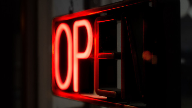 Red sign open side dark free wallpaper for desktop - medium preview image