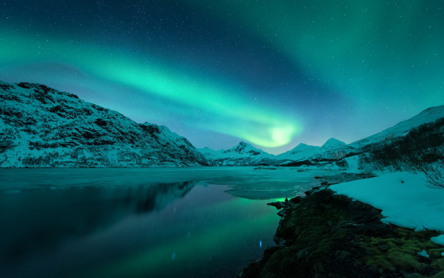 Green aurora mountain lake snow free wallpaper for desktop - medium preview image