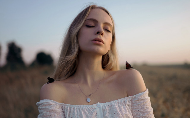 Woman field closedeyes whitetop blonde free wallpaper for desktop - medium preview image