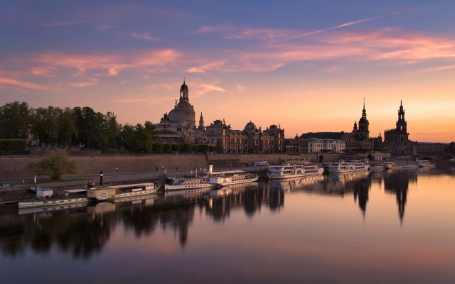 Boats harbor sunset city bridge free wallpaper for desktop - medium preview image