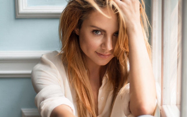 Woman blonde blue eyes table free wallpaper for desktop - medium preview image