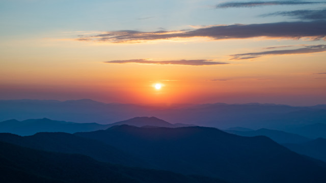 Sunset mountain bird sky cityscape free wallpaper for desktop - medium preview image