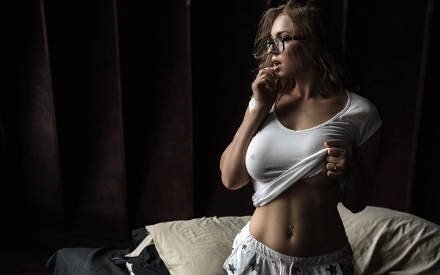 Woman white top shorts dark free wallpaper for desktop - medium preview image