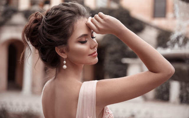 Pink dress woman fountain elina free wallpaper for desktop - medium preview image