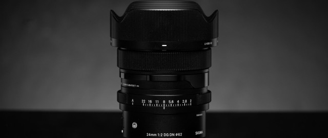 Camera lens table black background #2 free wallpaper for desktop - medium preview image