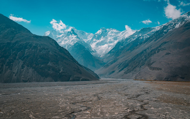 Mountain range river cloudy sky free wallpaper for desktop - medium preview image