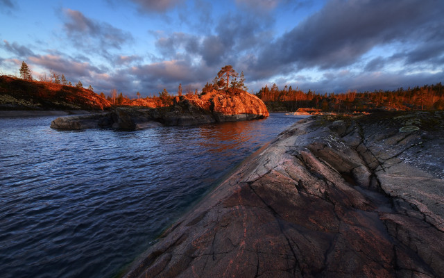 Lake rock outcropping trees dusk free wallpaper for desktop - medium preview image