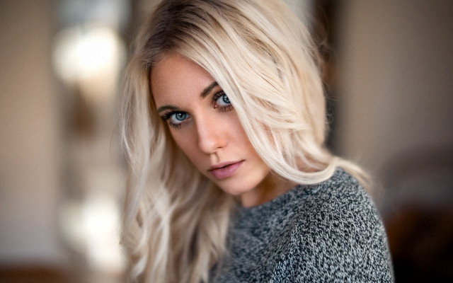 Blonde blue eyes serious portrait free wallpaper for desktop - medium preview image