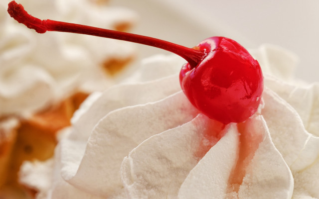 Cherry cream dessert rococo tiltshift free wallpaper for desktop - medium preview image