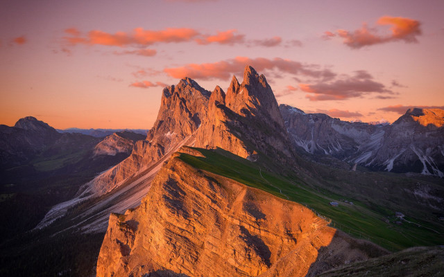Mountain range sunset clouds cityscape #4 free wallpaper for desktop - medium preview image