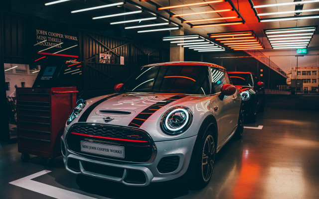 White black car garage red free wallpaper for desktop - medium preview image