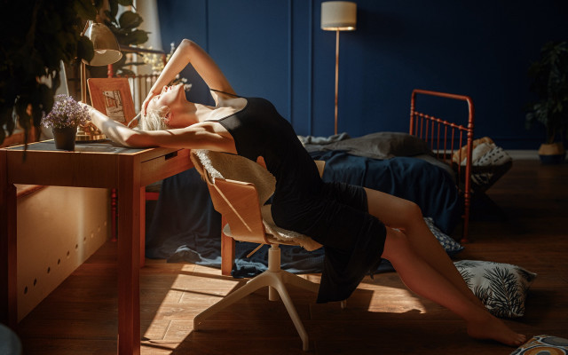 Woman chair room bed plant free wallpaper for desktop - medium preview image