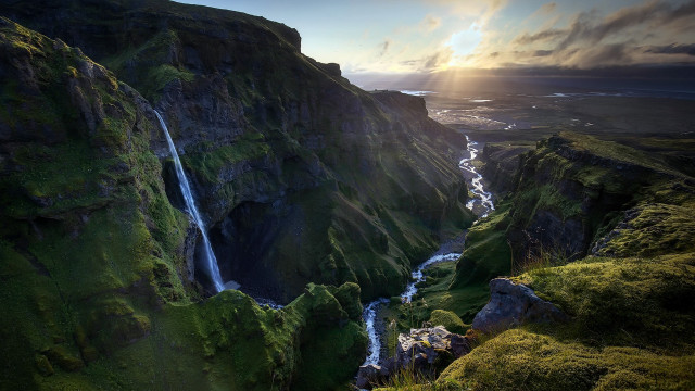 Waterfall valley mountain sunbeam forest free wallpaper for desktop - medium preview image