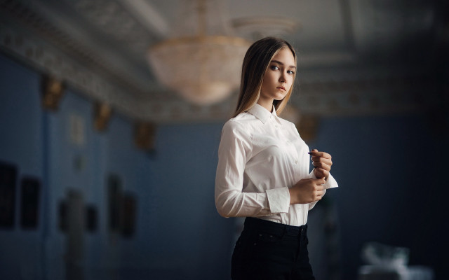 Elina karimova elegance neoclassicism portrait free wallpaper for desktop - medium preview image