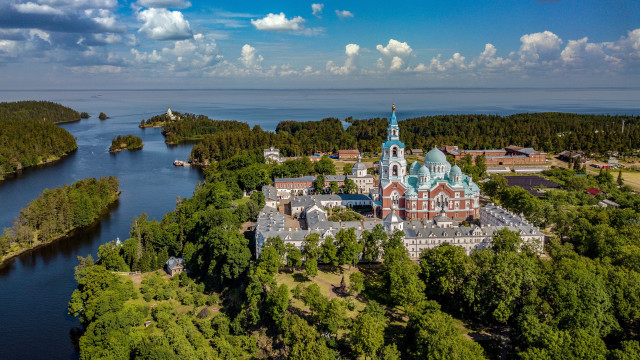 Blue roof building lake forest free wallpaper for desktop - medium preview image