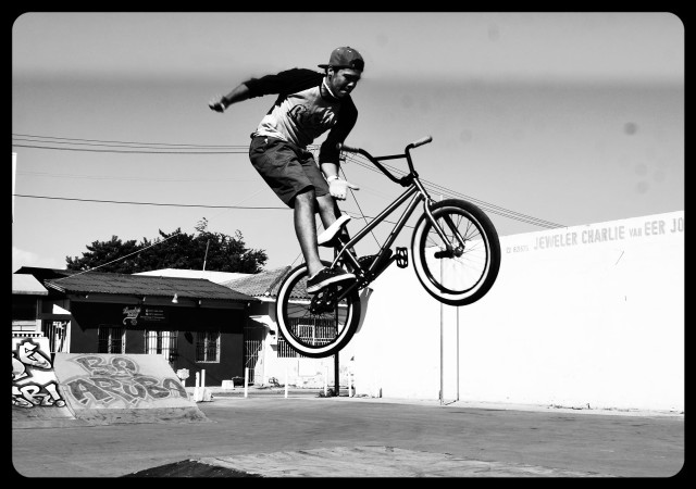 Man bike jump ramp skate free wallpaper for desktop - medium preview image