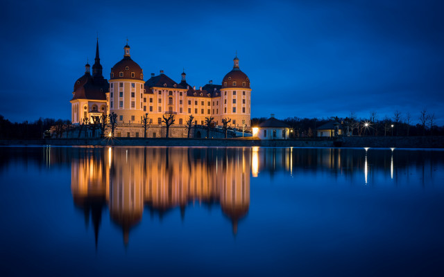 Castle clocktower water bridge city free wallpaper for desktop - medium preview image
