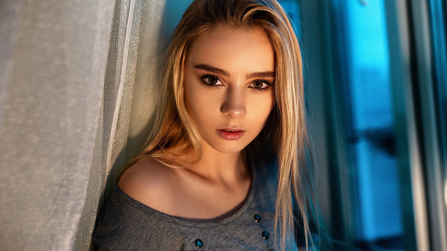 Blonde woman portrait serious art free wallpaper for desktop - medium preview image