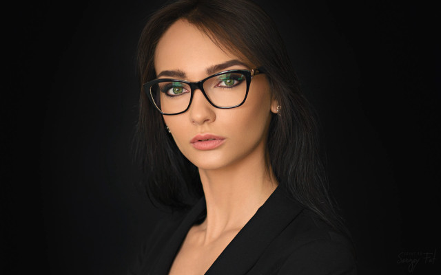 Elina karimova green eyes black free wallpaper for desktop - medium preview image
