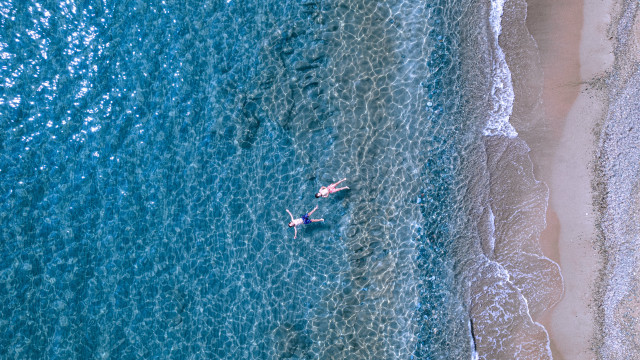 Surfboard ocean beach wave night free wallpaper for desktop - medium preview image