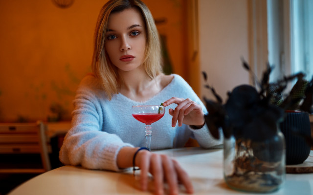 Woman sitting wine flower portrait free wallpaper for desktop - medium preview image