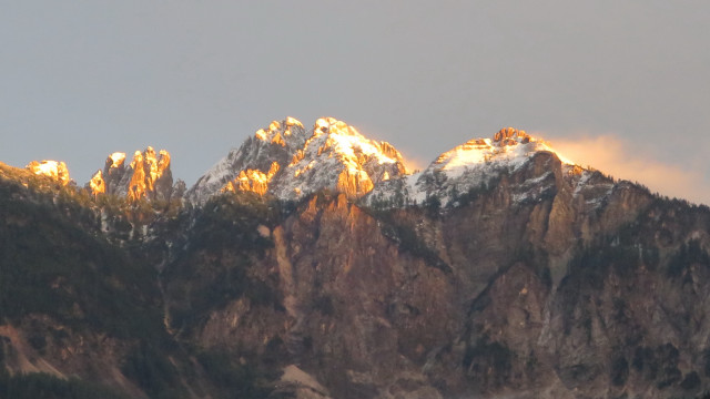 Mountain fire volcano sunset charizard free wallpaper for desktop - medium preview image