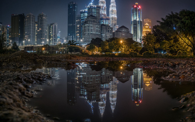 City skyline reflection night lights #4 free wallpaper for desktop - medium preview image