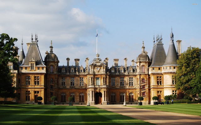 Large building windows flagpole roof free wallpaper for desktop - medium preview image