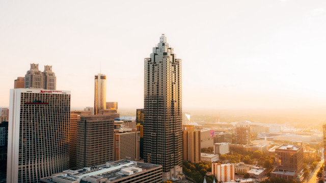 City skyline train sunset architecture free wallpaper for desktop - medium preview image