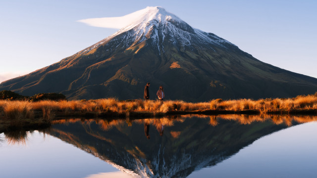Mountain lake reflection autumn sunset free wallpaper for desktop - medium preview image