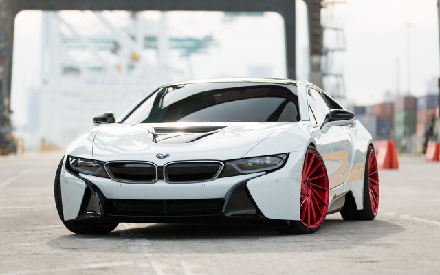 White car red rims parking #2 free wallpaper for desktop - medium preview image