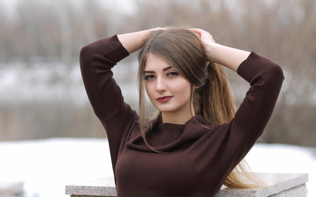 Elina karimova snow portrait wind free wallpaper for desktop - medium preview image