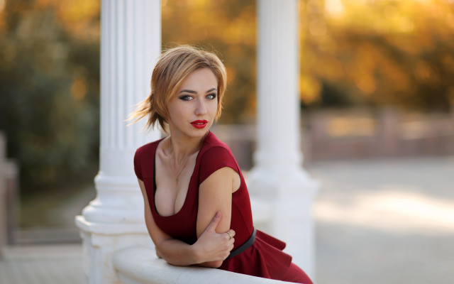 Red dress white column blonde free wallpaper for desktop - medium preview image