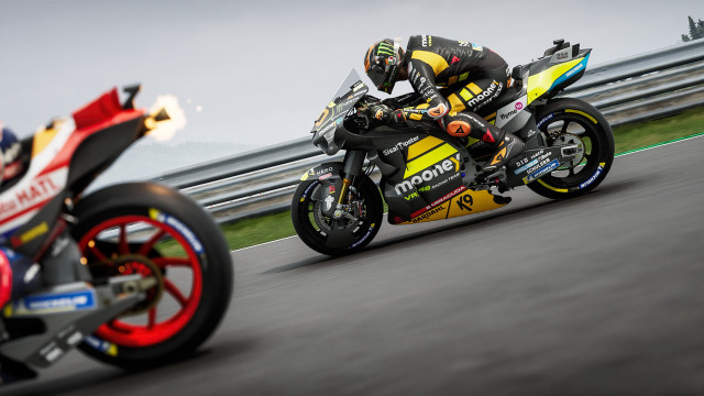 Motorcycle race bikers blurry depthoffield free wallpaper for desktop - medium preview image