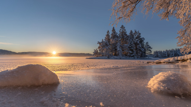 Sunset frozen lake snow trees free wallpaper for desktop - medium preview image