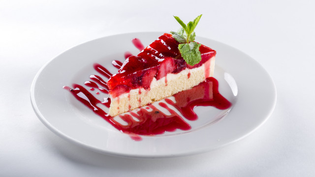 Pastel cake strawberry plate fork free wallpaper for desktop - medium preview image