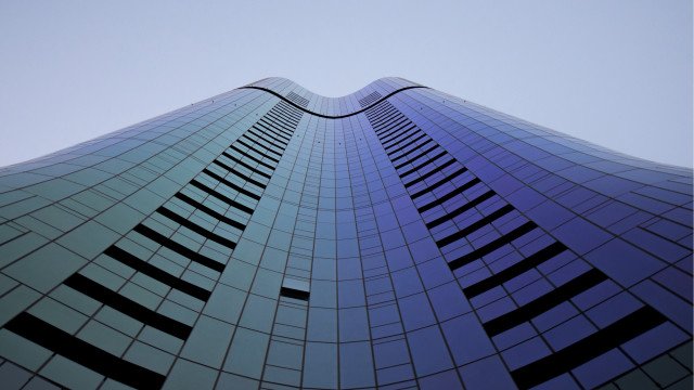 Tall building sky background windows free wallpaper for desktop - medium preview image