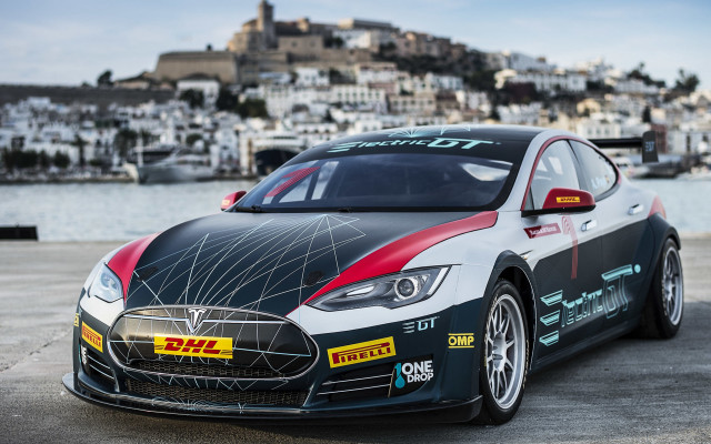 Car stripes water city panfuture free wallpaper for desktop - medium preview image