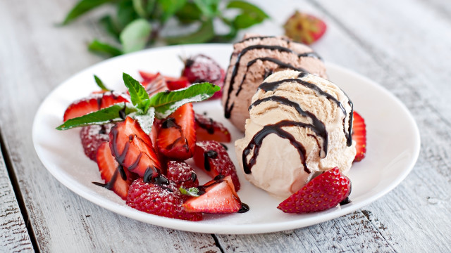 Strawberry icecream plate greenplant food free wallpaper for desktop - medium preview image