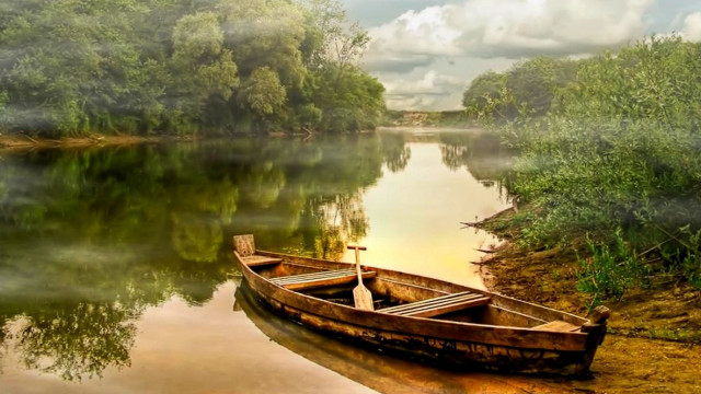 Boat shore lake trees foggy free wallpaper for desktop - medium preview image