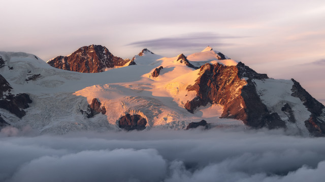 Snowy mountain sunset pink sky free wallpaper for desktop - medium preview image