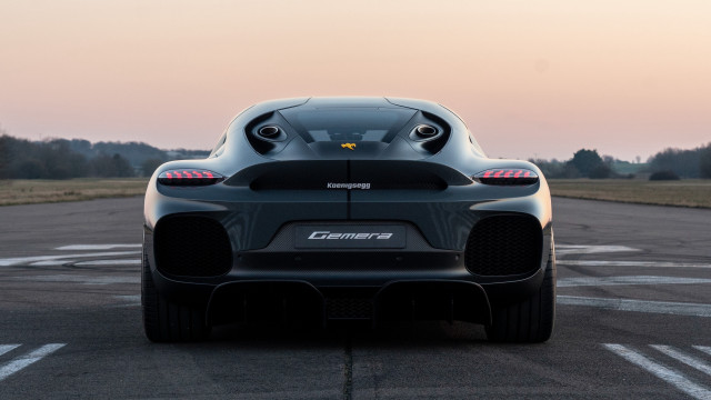 Black sports car parking lot #33 free wallpaper for desktop - medium preview image