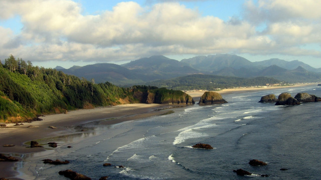 Beach rocks mountains clouds sky free wallpaper for desktop - medium preview image