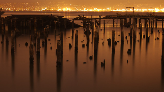 Water poles city sunset twilight free wallpaper for desktop - medium preview image